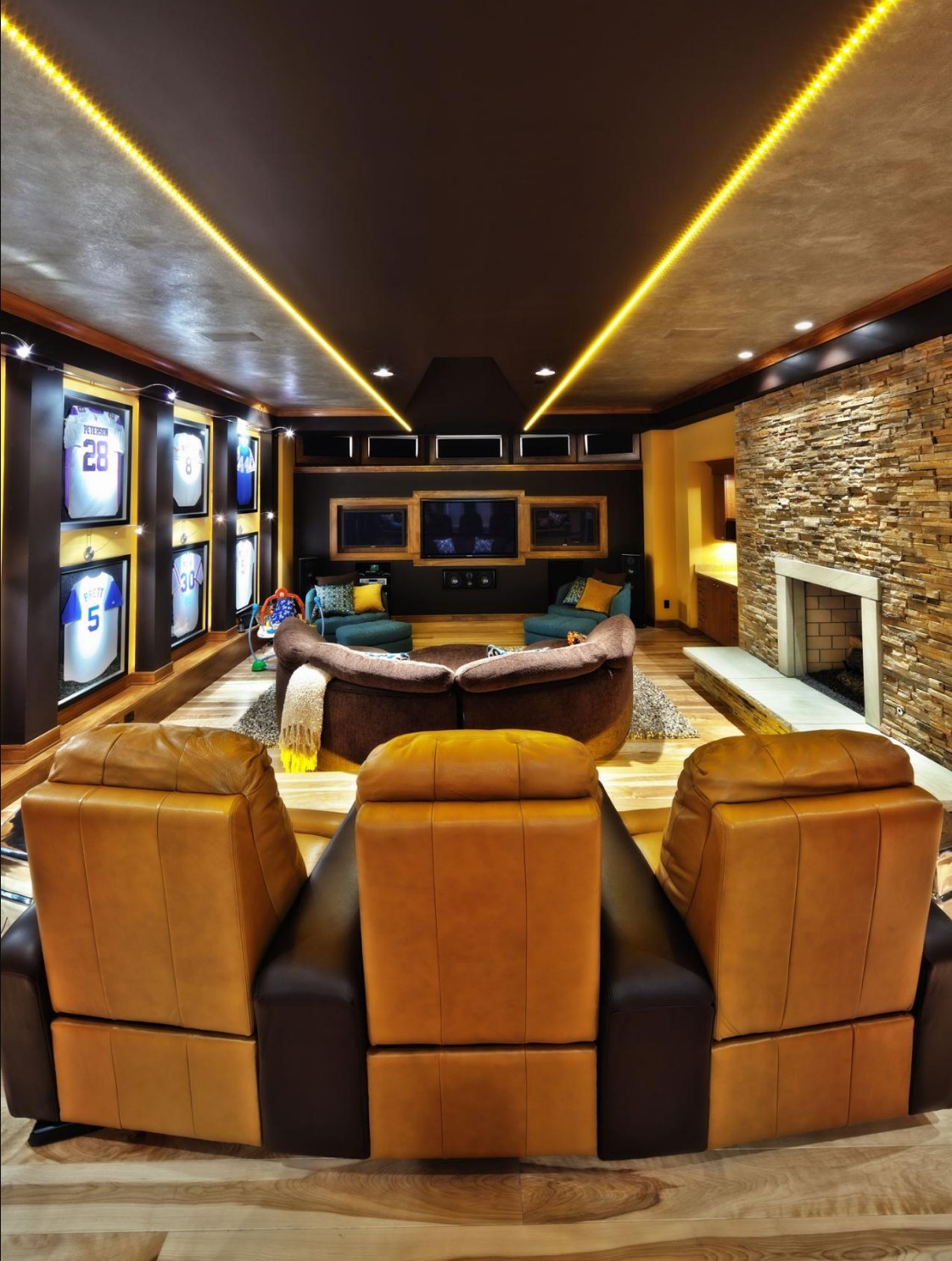Vintage Bar and Game Lounge