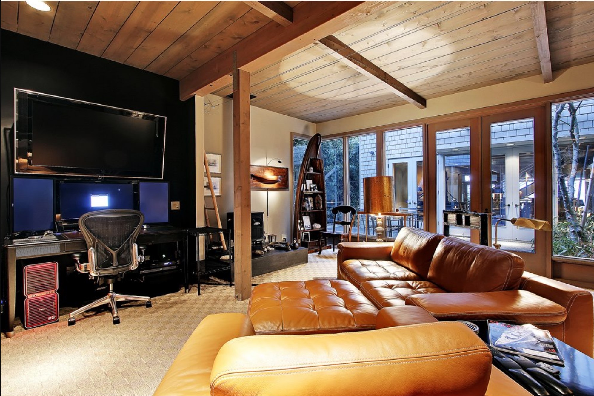 Contemporary Blue-Hued Gaming Space