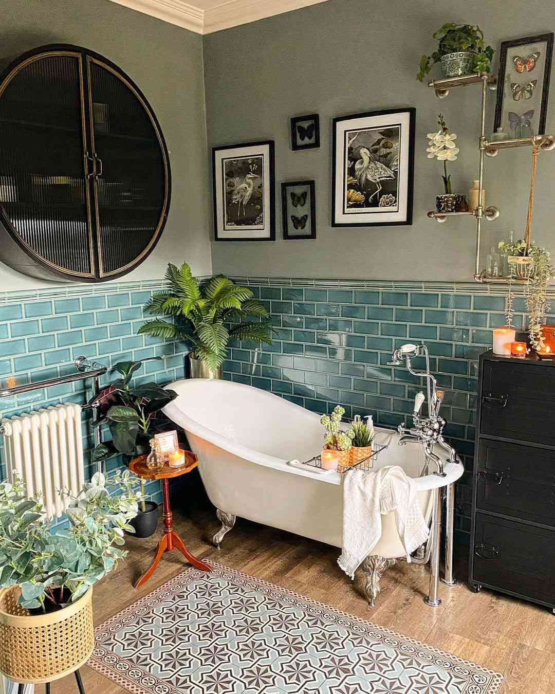 Minimalist Black and Beige Geometric Bathroom Rug