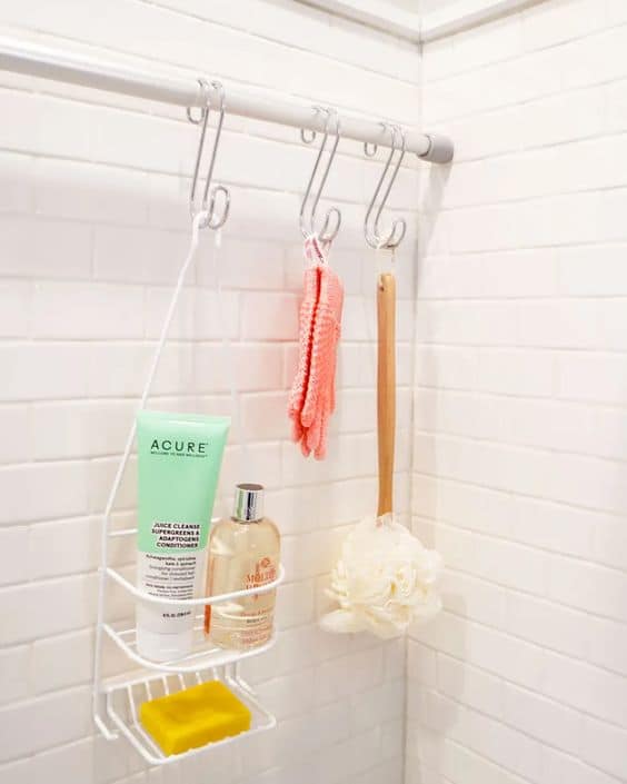 Chic Black Hardware with Minimalist Decor
