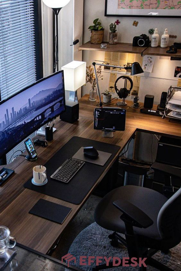 Sleek L-Shaped Wooden Gaming Desk Design
