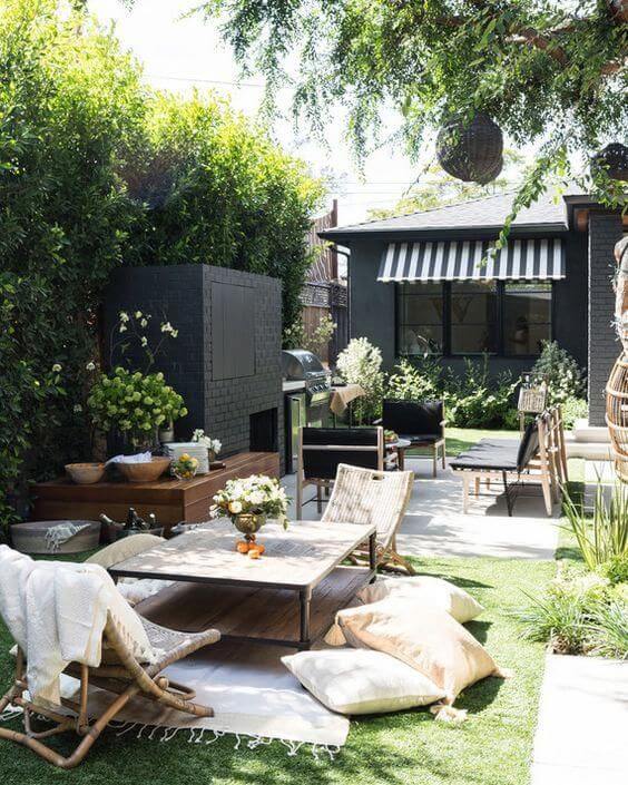 Tranquil Poolside Barndominium Retreat