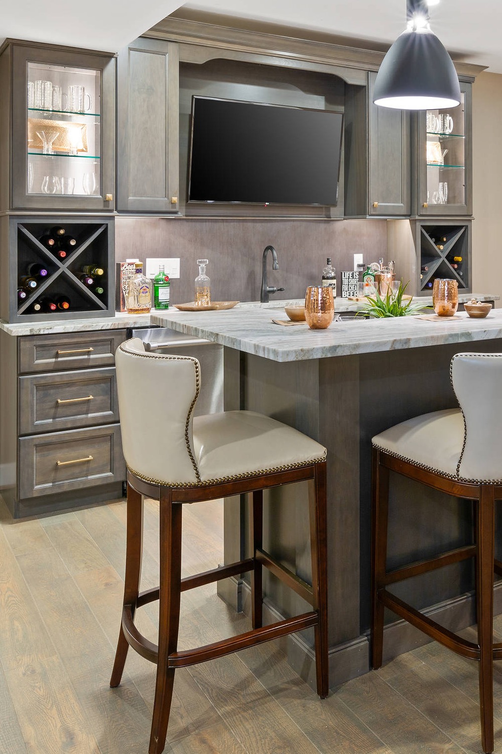 Bright and Minimalistic Basement Bar with Light Cabinetry