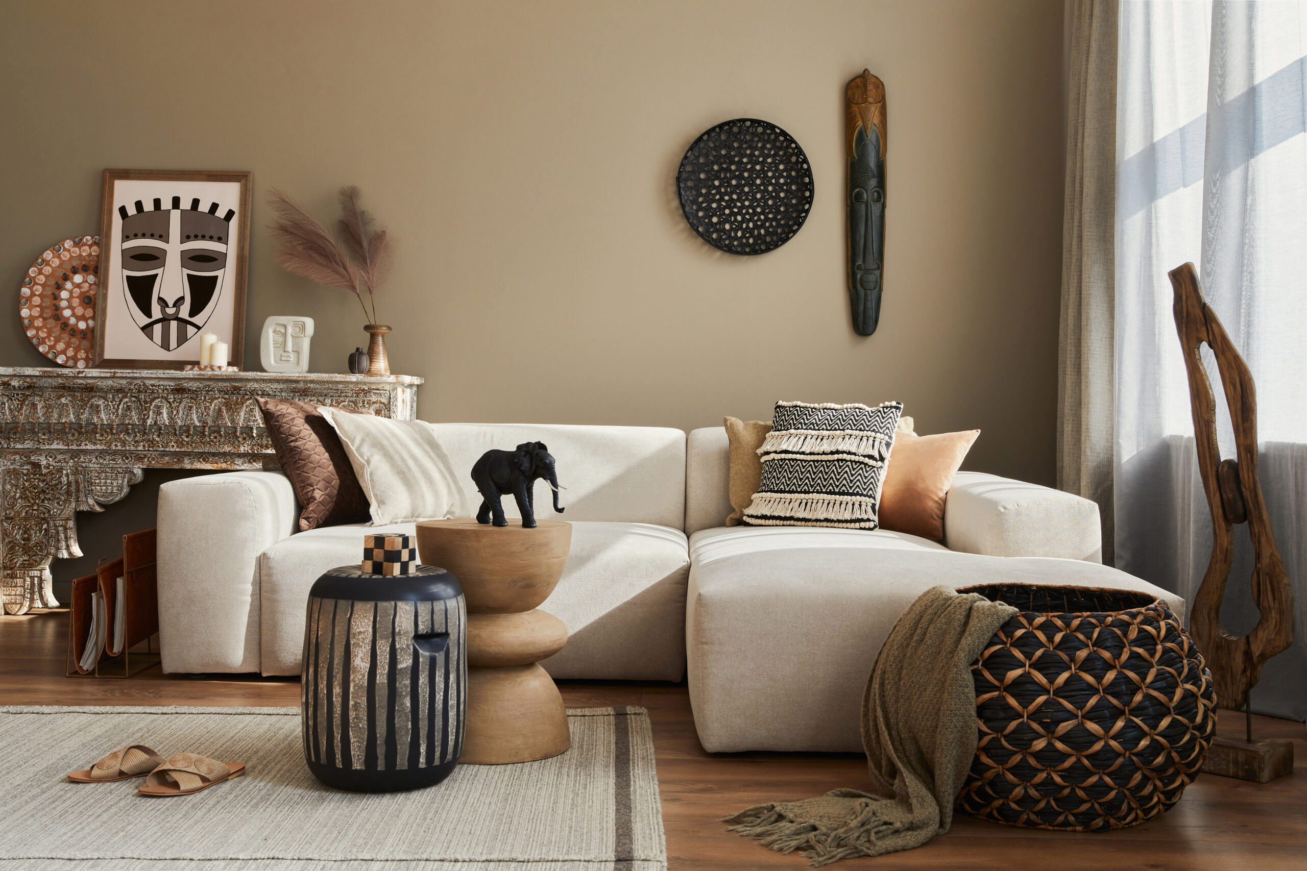 Stylish Rental Apartment Decor With Neutral Palette