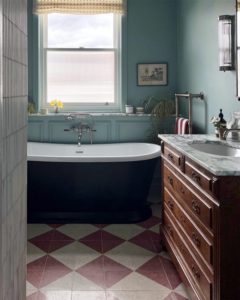 Elegant Simplicity with White Marble Hex Tiles