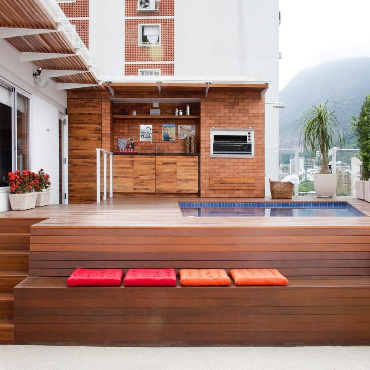 Backyard Pool with Elegant Floating Deck Design