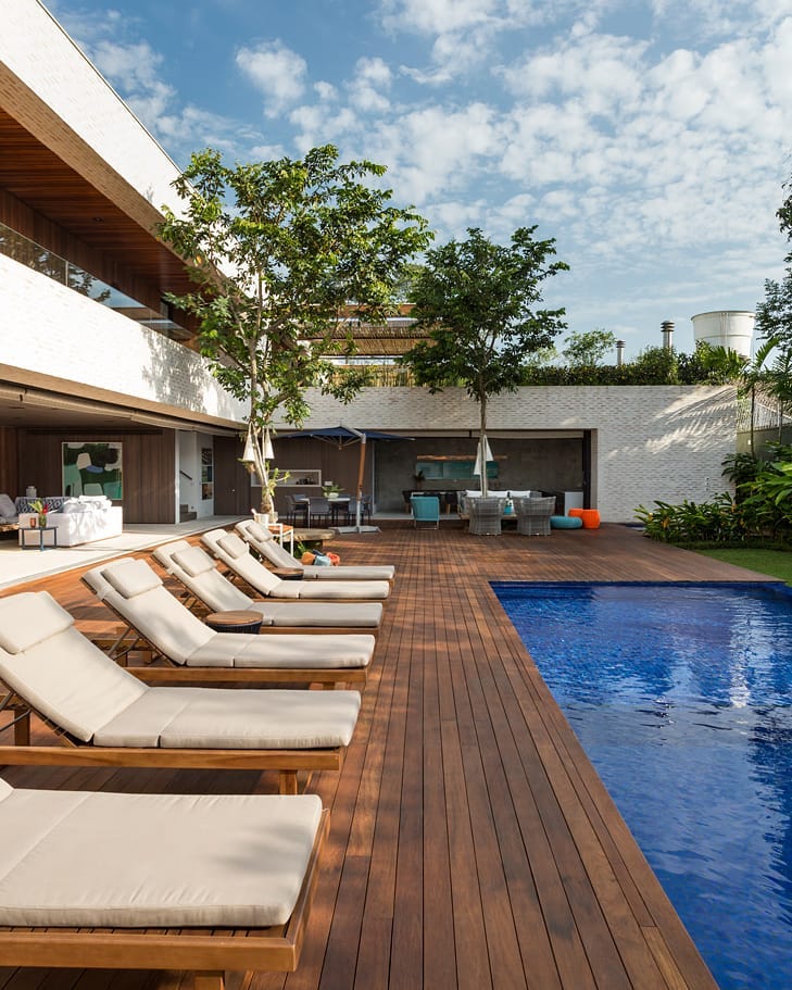 Backyard Pool with Resort-Inspired Floating Deck Design